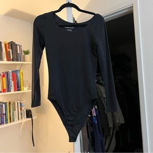 Everlane scoop neck long sleeve body suit size small